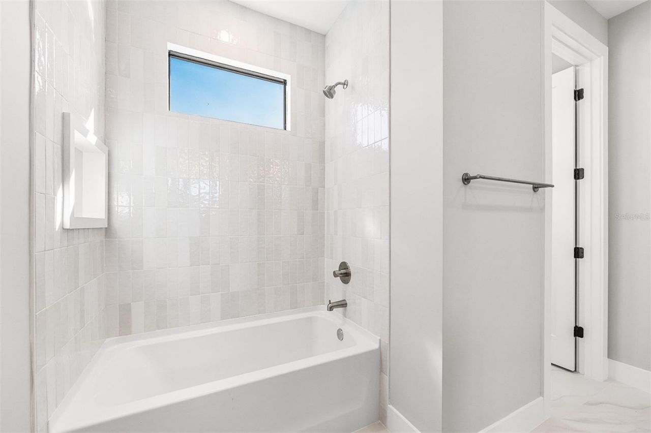 1326 W New Hampshire Street, Orlando, FL 32804 Photo