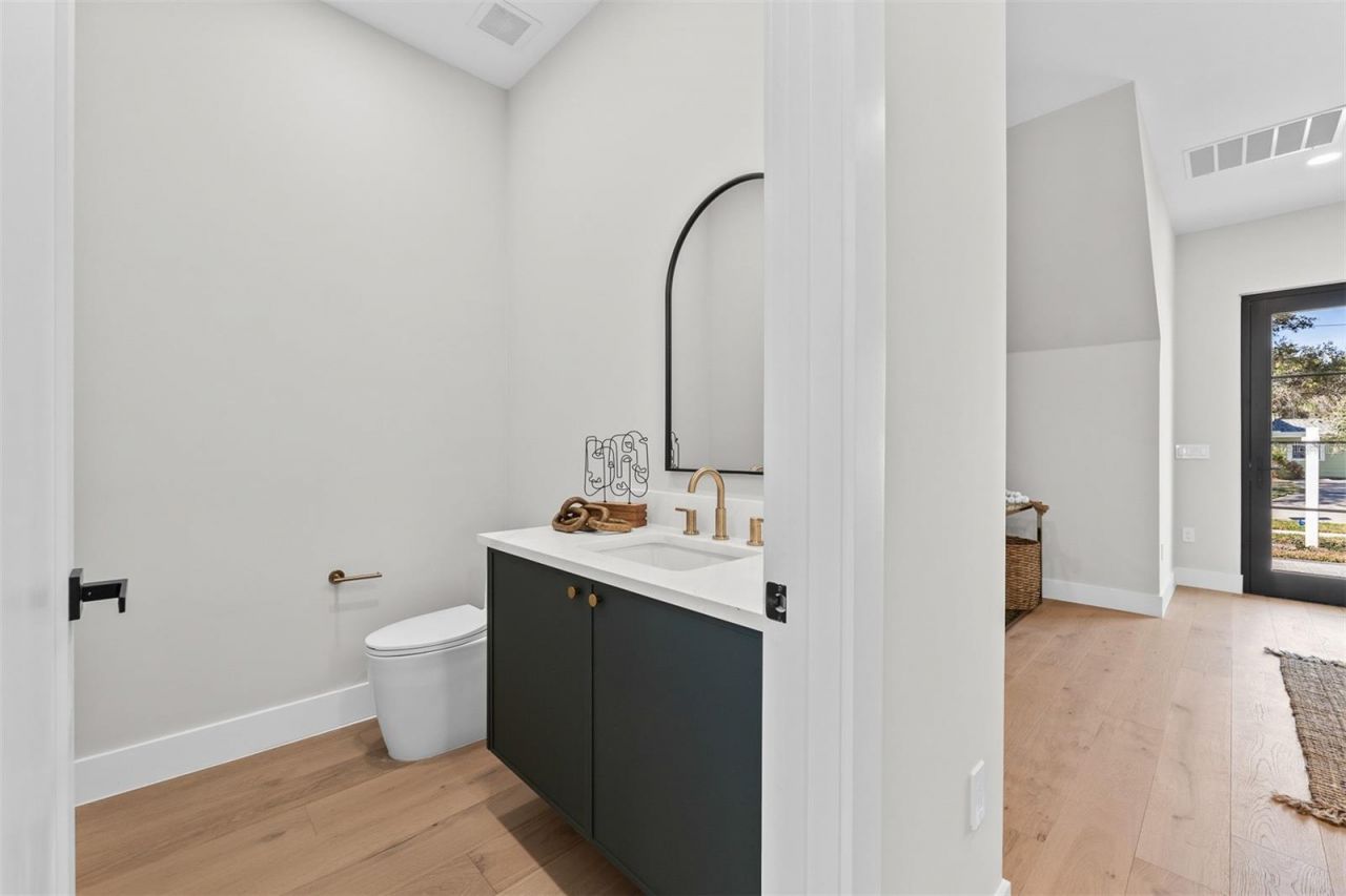 1326 W New Hampshire Street, Orlando, FL 32804 Photo