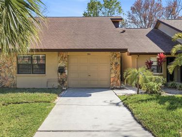 9942 LAKE SEMINOLE DRIVE W, LARGO, FL 33773