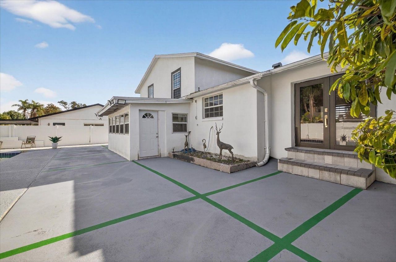 7613 Rustic Dr, Tampa, FL 33634 Photo