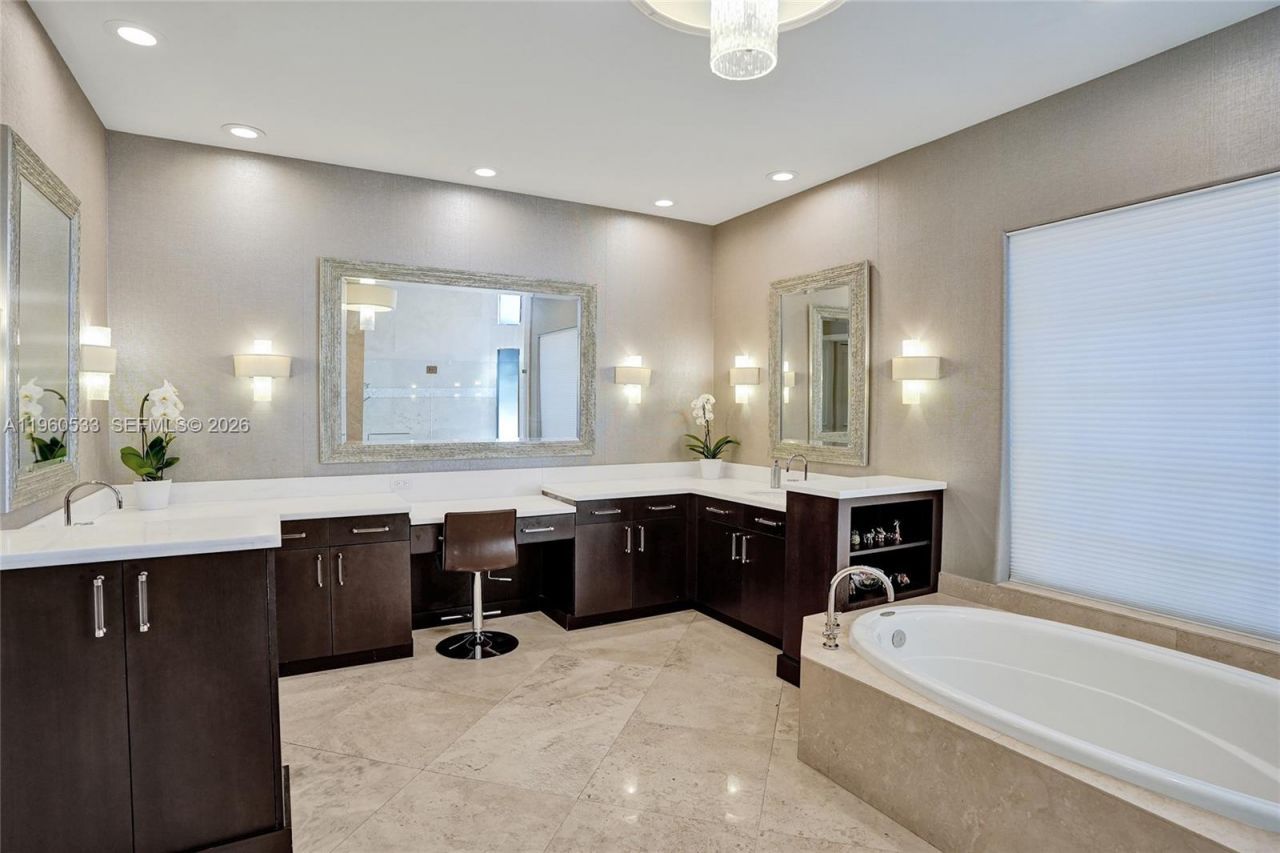 2539 Royal Palm Way, Weston, FL 33327 Photo