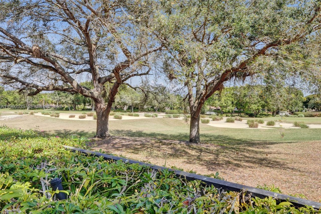 2539 Royal Palm Way, Weston, FL 33327 Photo