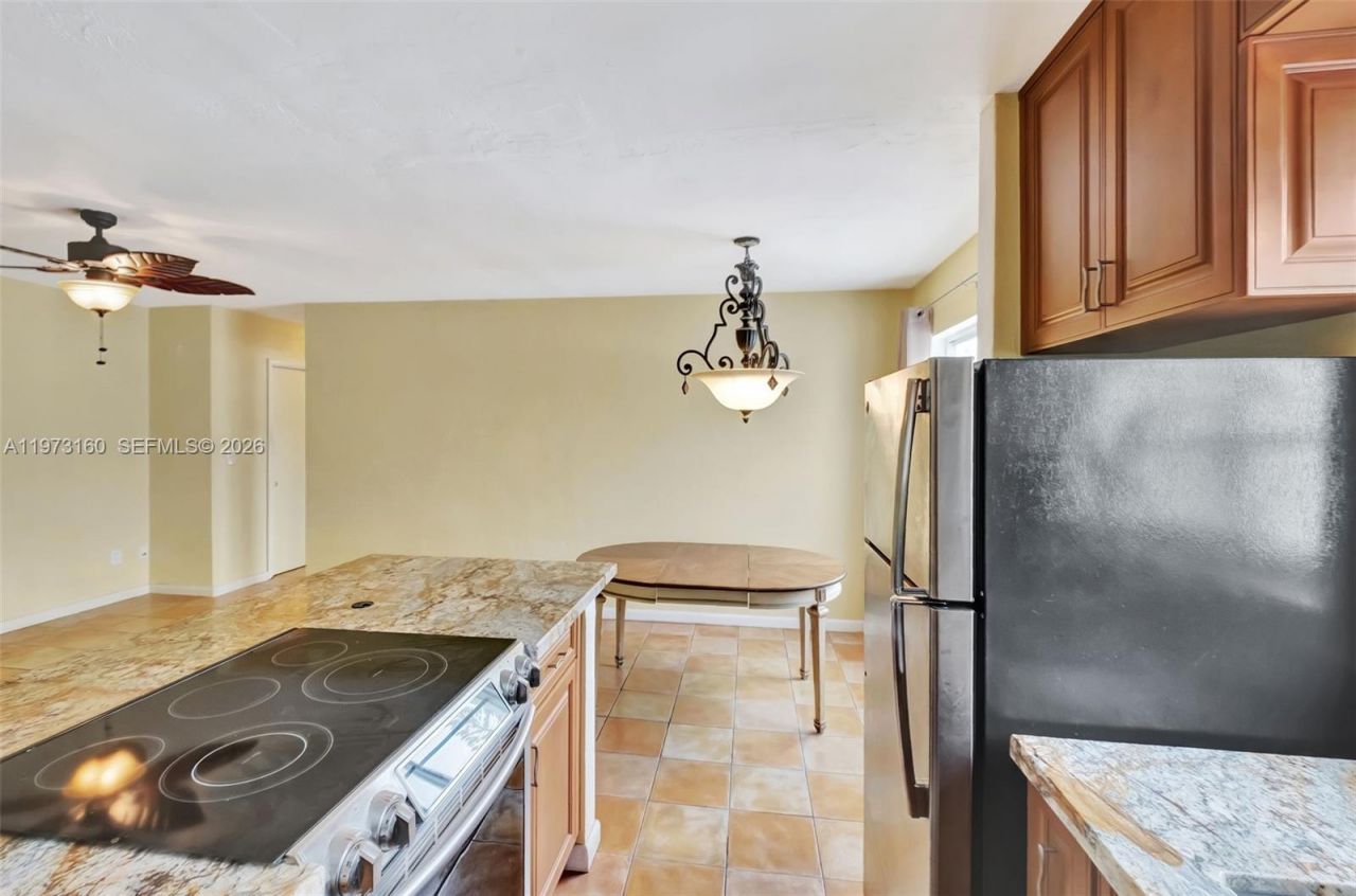 350 Collins Ave , Unit 306, Miami Beach, FL 33139 Photo