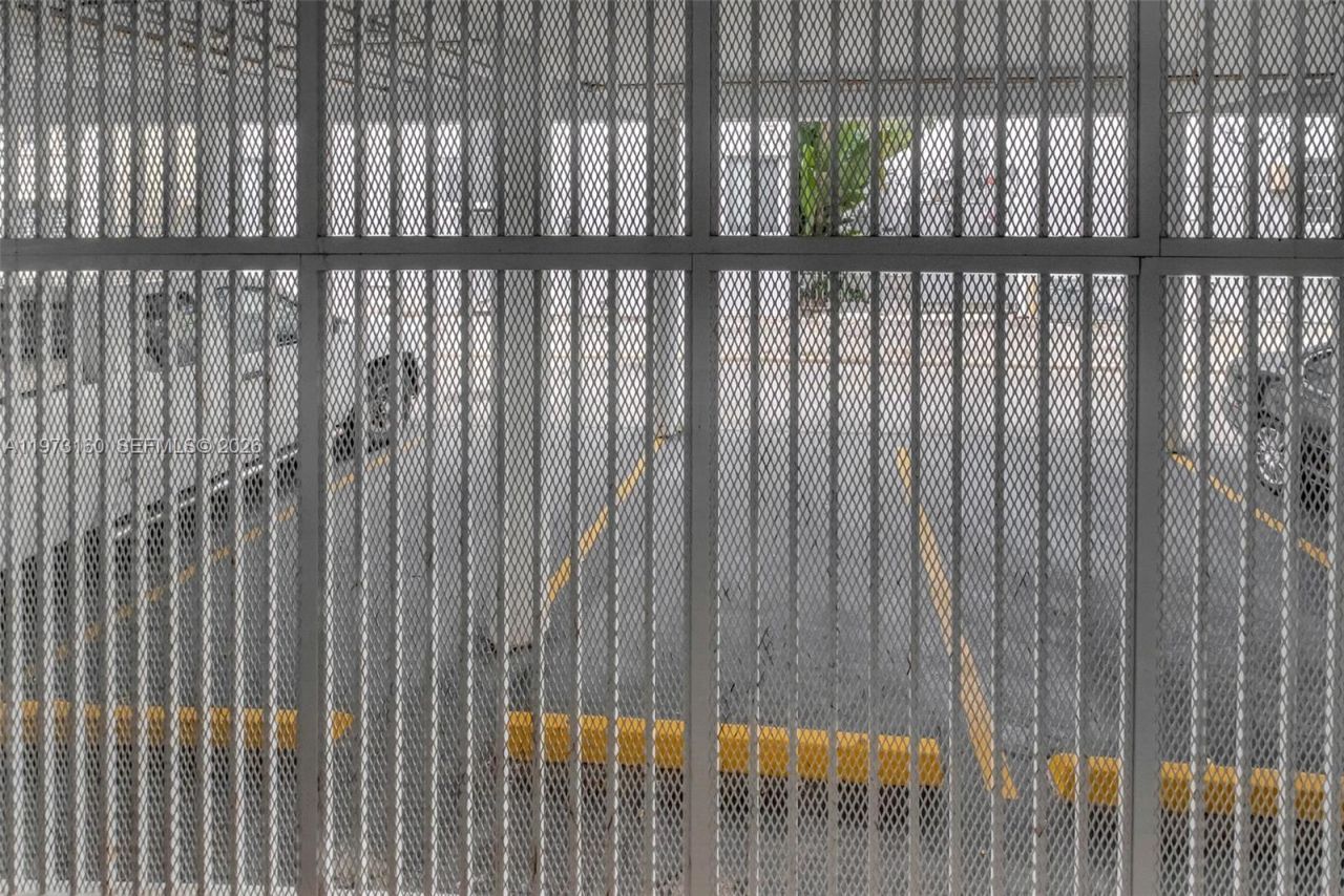 350 Collins Ave , Unit 306, Miami Beach, FL 33139 Photo