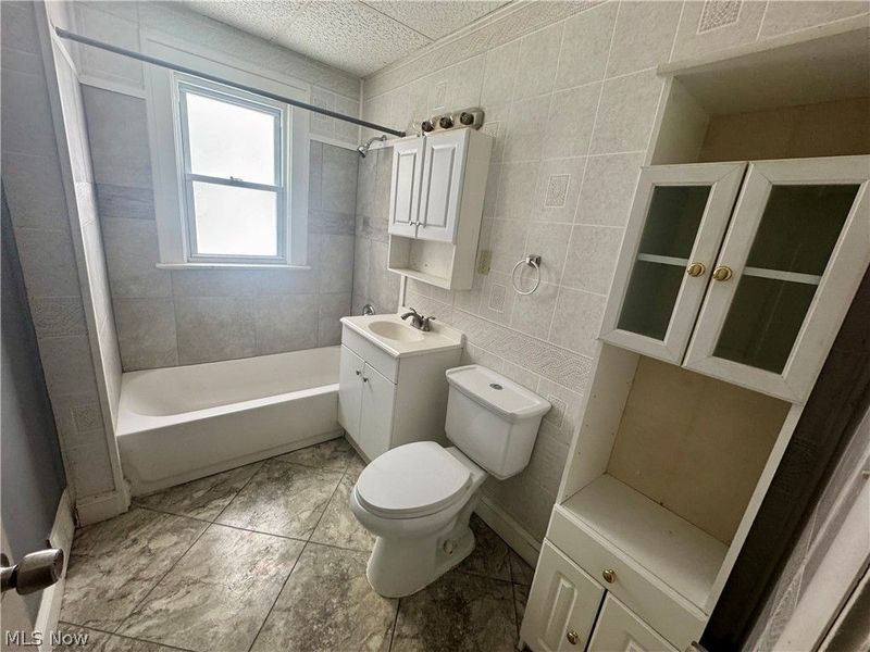 839 Lecona Road, Cleveland Heights, OH 44121 Photo 10