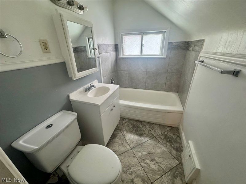 839 Lecona Road, Cleveland Heights, OH 44121 Photo 12