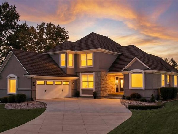 16942 E Heather Lane, Loch Lloyd, MO 64012