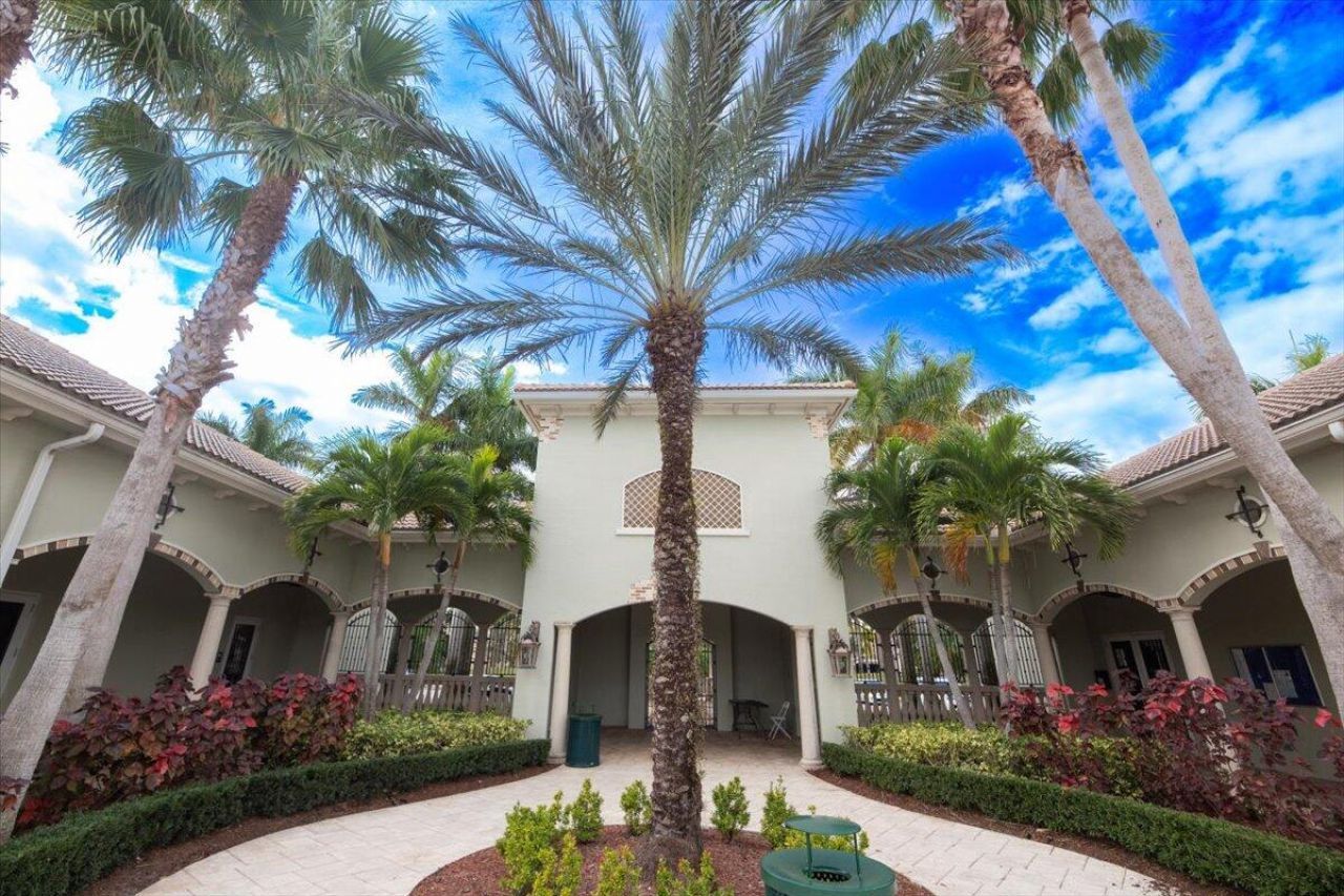 1700 NW Vivanco Street, Port Saint Lucie, FL 34986 Photo