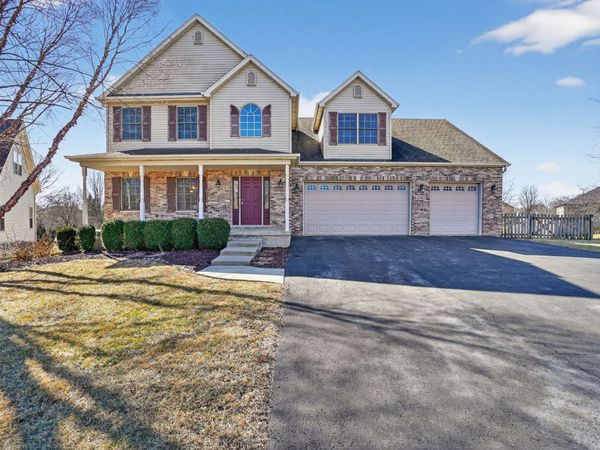 1302 Deerpath Drive, Yorkville, IL 60560