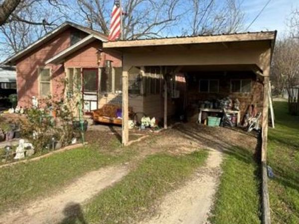 710 Whitney Street, Morgan, TX 76671