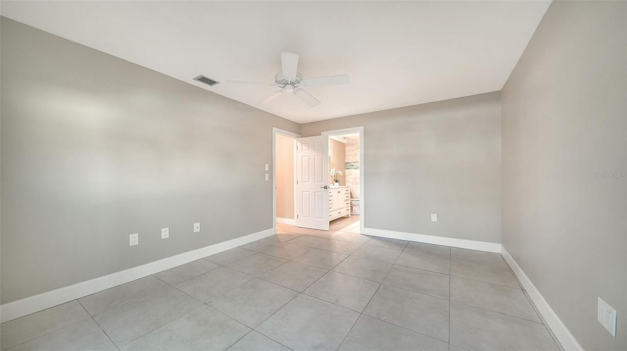 113 Whispering Sands Drive, Unit V47, Sarasota, FL 34242 Photo