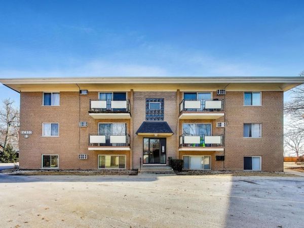7410 W 111th Street, Unit 310, Worth, IL 60482