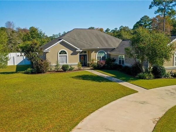 606 Stonewall Jackson Place , Waycross, GA 31503