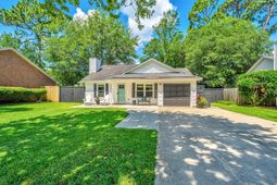 1382 W Point Drive photo 4