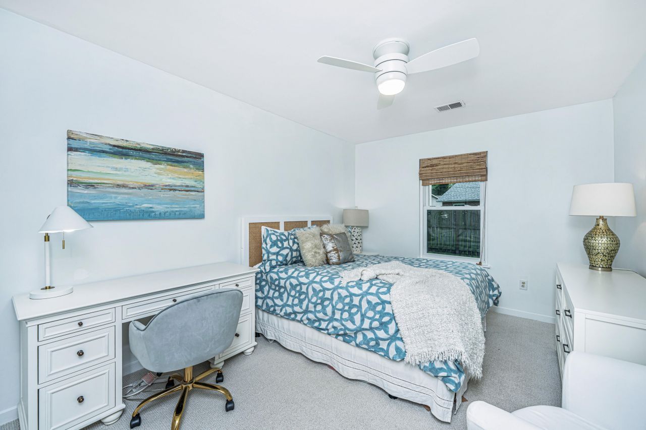 1382 W Point Drive Photo 21