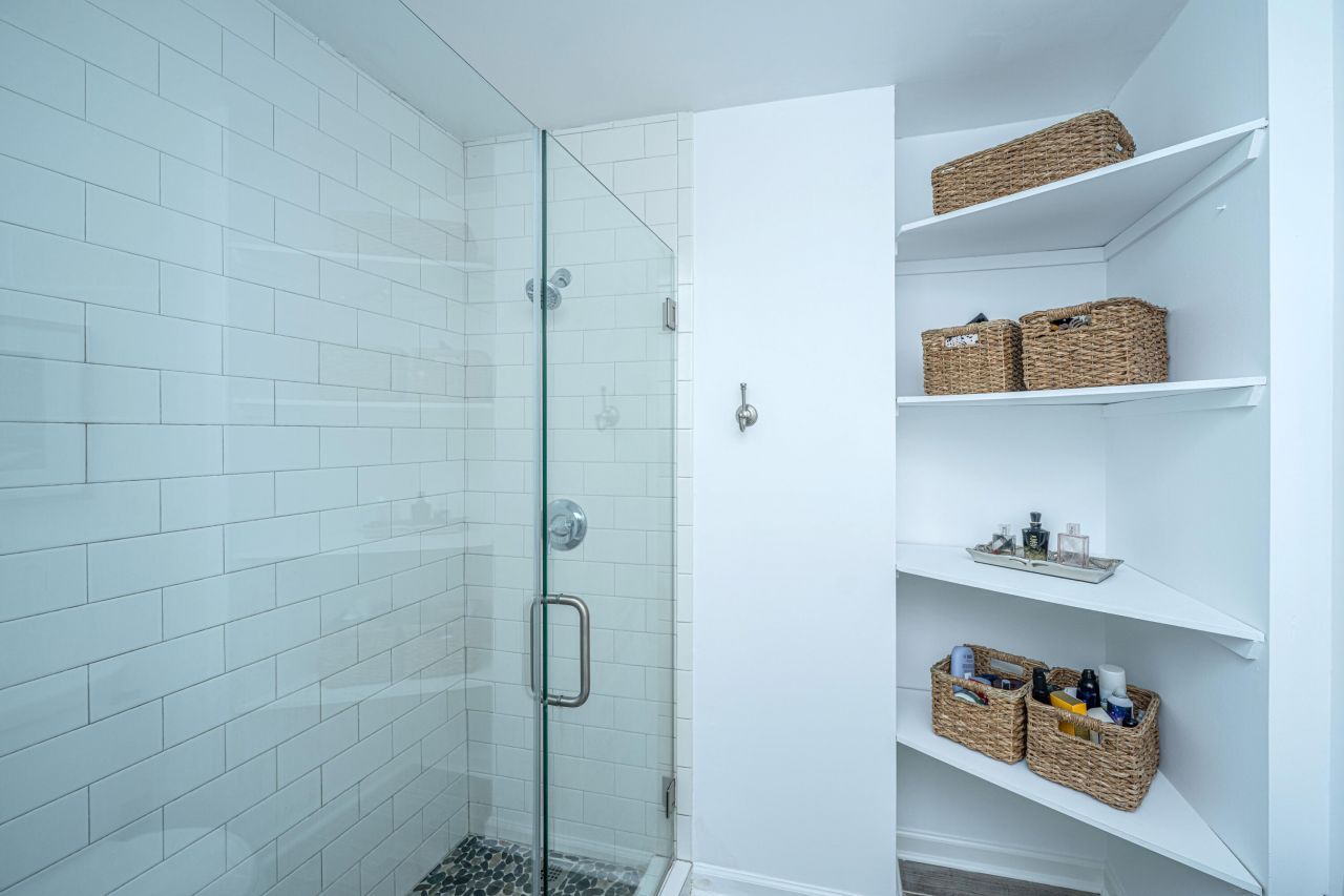 1382 W Point Drive Photo 29