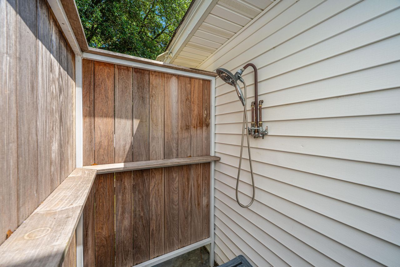 1382 W Point Drive Photo 40