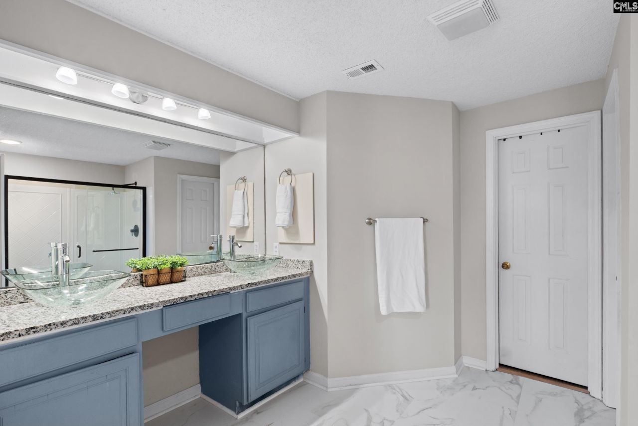 1850 Atlantic Drive  Photo 17