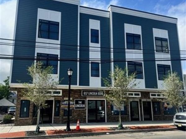 617 Lincoln Boulevard, Middlesex, NJ 08846