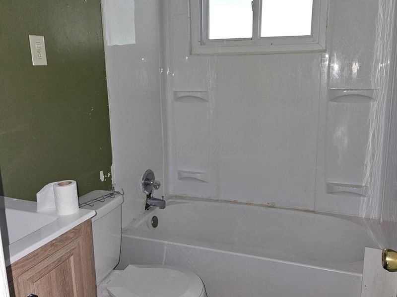 3777 E Deshler Avenue, Columbus, OH 43227 Photo 9