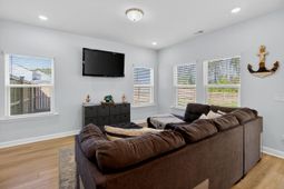 502 Sarno Way photo 4