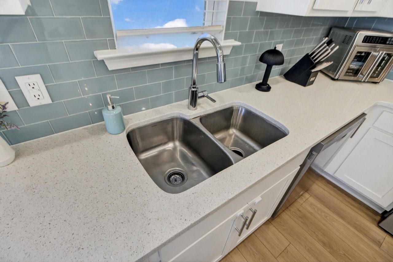 502 Sarno Way Photo 7