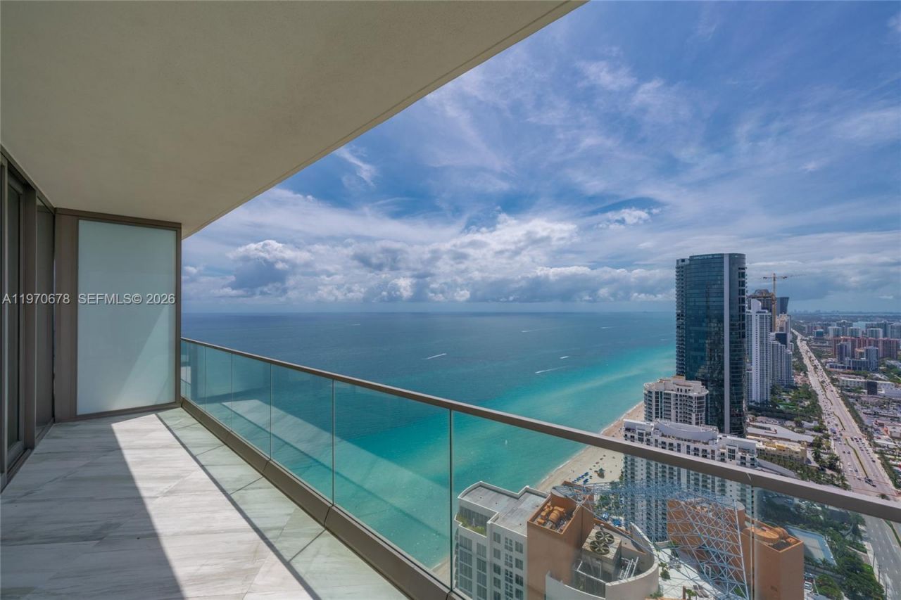 18975 Collins Ave , Unit 4505, Sunny Isles Beach, FL 33160 Photo
