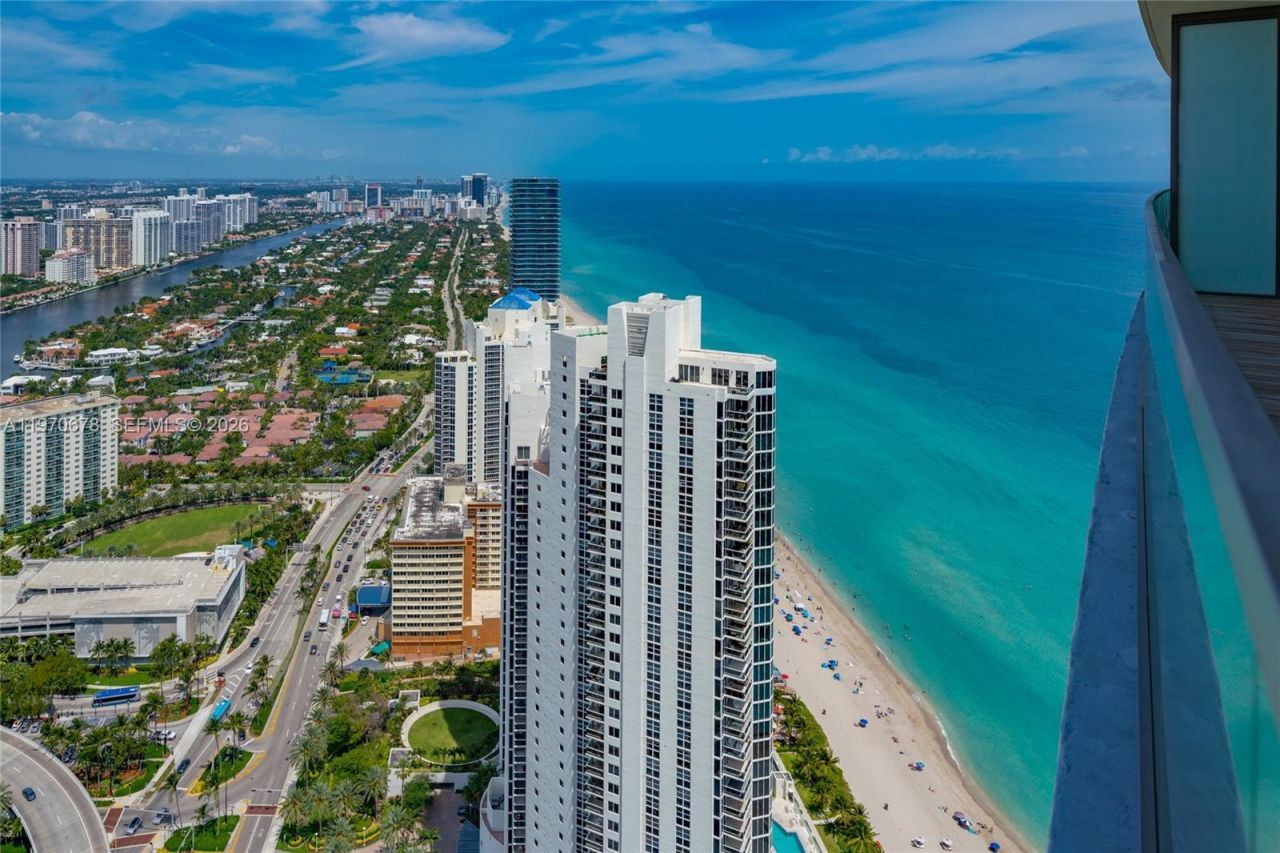18975 Collins Ave , Unit 4505, Sunny Isles Beach, FL 33160 Photo