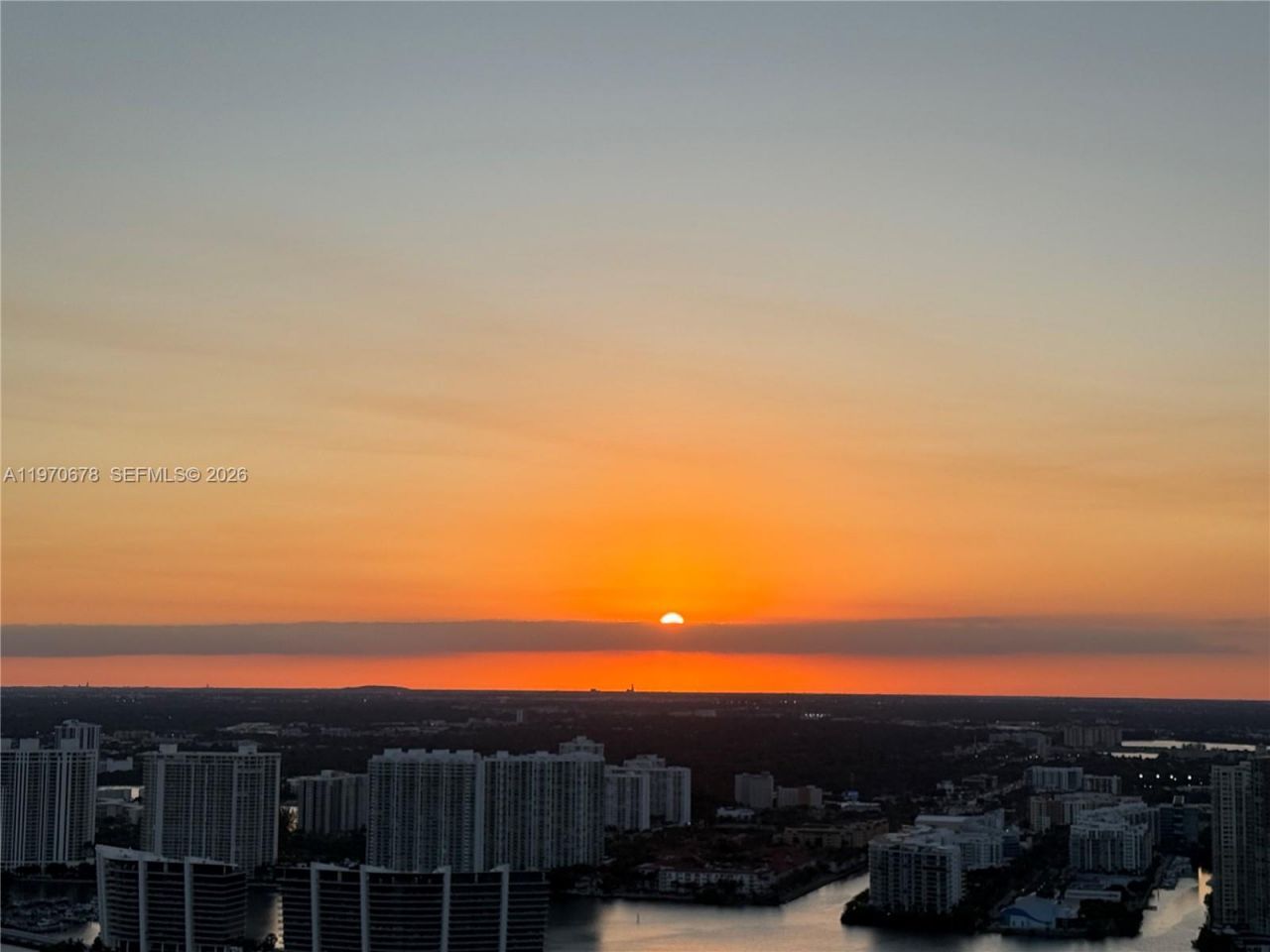 18975 Collins Ave , Unit 4505, Sunny Isles Beach, FL 33160 Photo