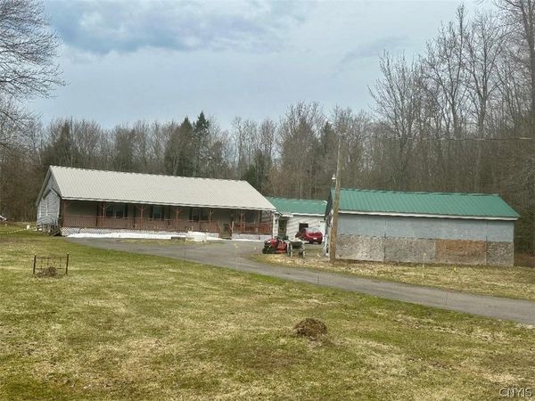 576 County Route 85, Fulton, NY 13069