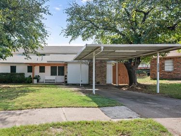 2548 Wood Valley Place, Dallas, TX 75211