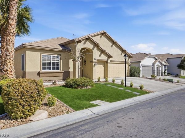 8084 Marin Pointe Avenue , Las Vegas, NV 89131