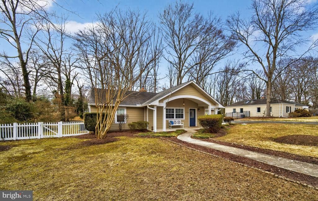 7716 Frances Drive, Alexandria, VA 22306 Main Photo