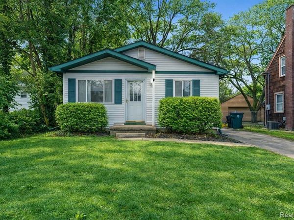 513 Stoddard Avenue, East Lansing, MI 48823