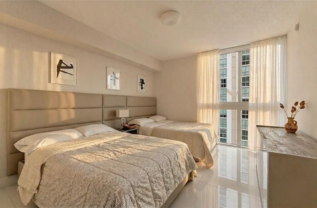 330 Sunny Isles Blvd, Unit 5-1408, Sunny Isles Beach, FL 33160 Photo