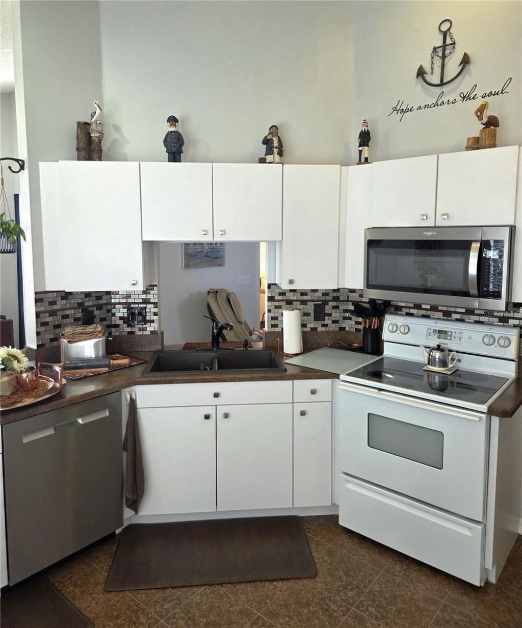 6719 Manor Beach, New Port Richey, FL 34652 Photo