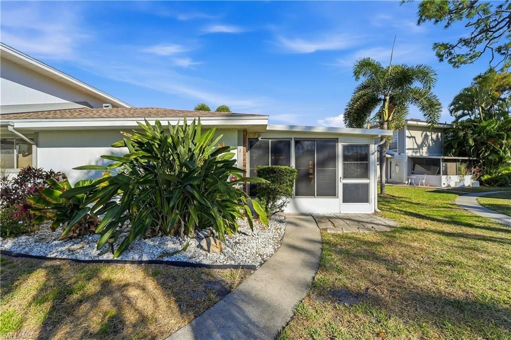 3268 Royal Canadian Trce, Unit 1, Fort Myers, FL 33907 Photo