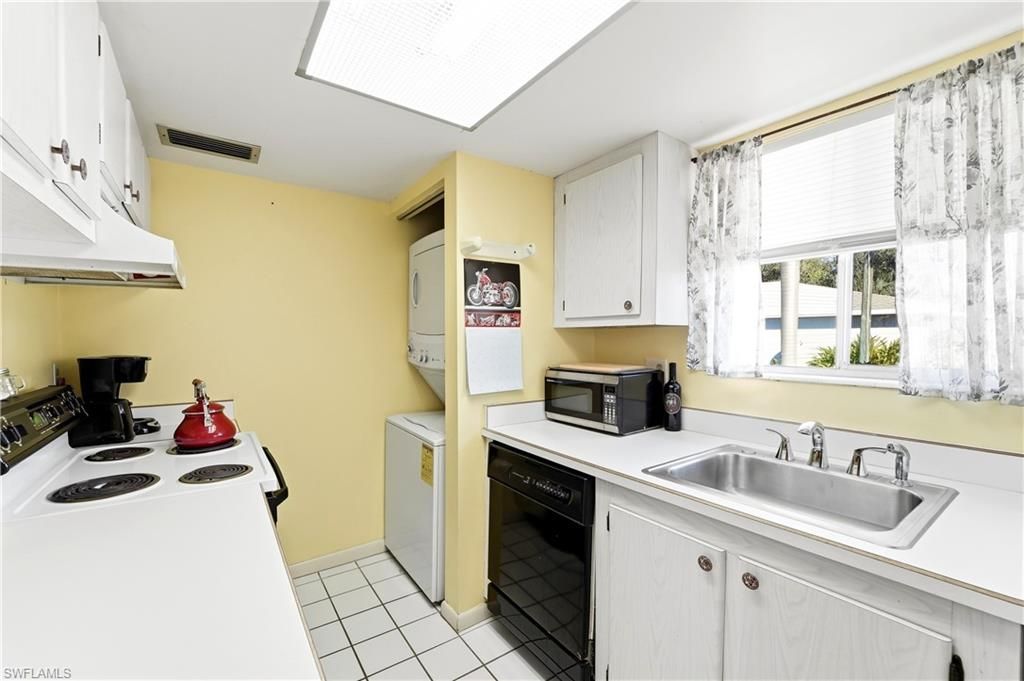 3268 Royal Canadian Trce, Unit 1, Fort Myers, FL 33907 Photo