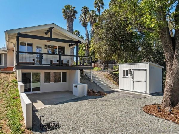 986 Phillips Street, Vista, CA 92083