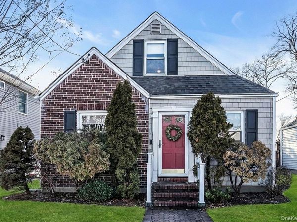 232 Ribbon Street, Franklin Square, NY 11010