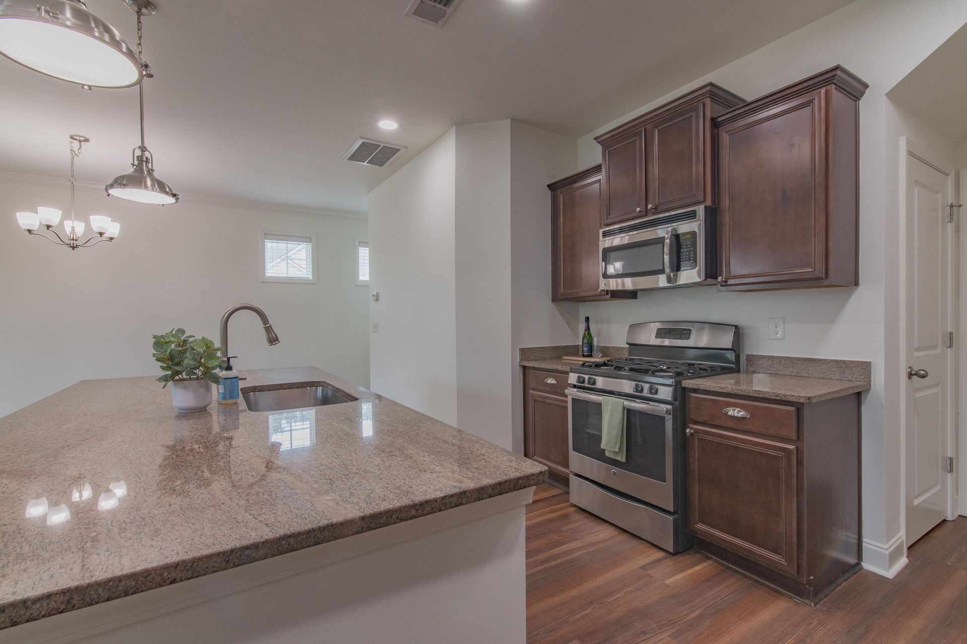 2152 Oyster Reef Lane Photo 8