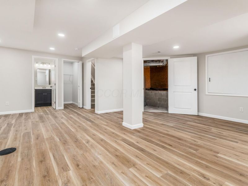 7495 Creek Court, Canal Winchester, OH 43110 Photo 32