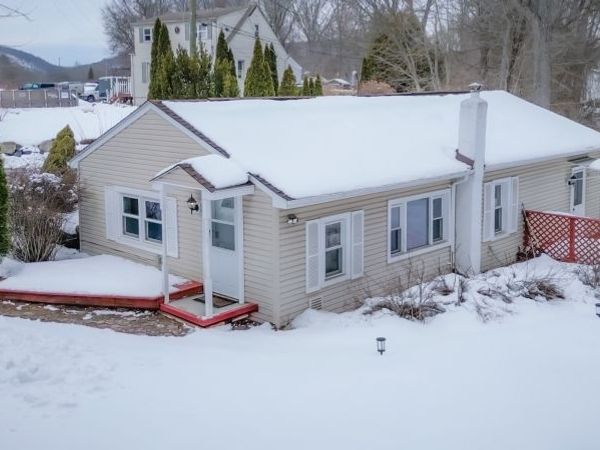 10 Ludlow St, Jefferson, NJ 07885