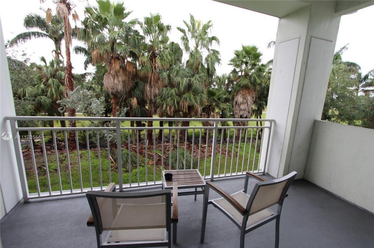 5300 NW 87th Avenue, Unit 1215, Doral, FL 33178 Photo