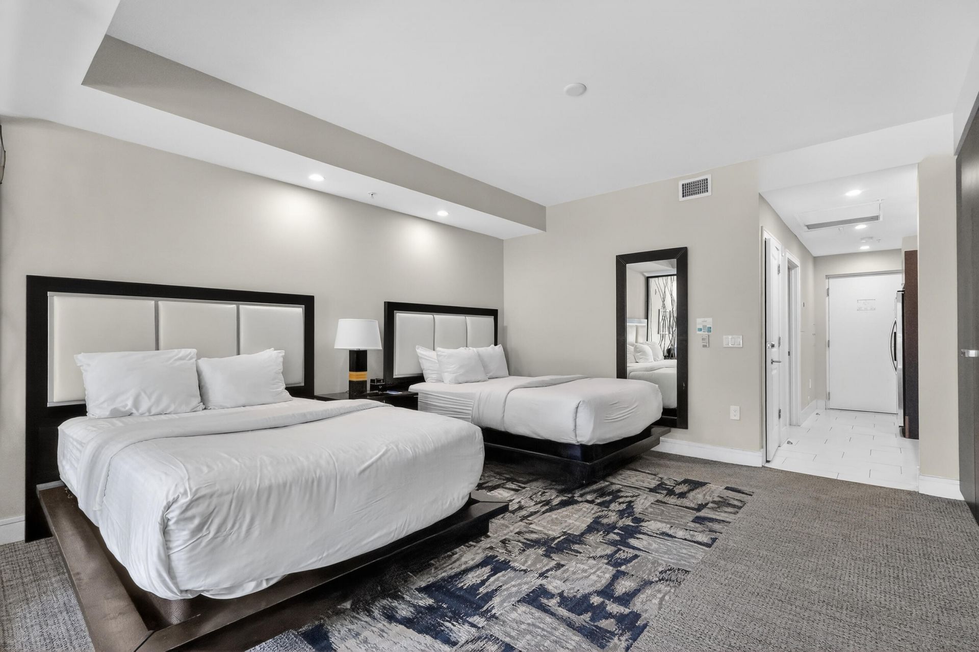 5300 NW 87th Avenue, Unit 1215, Doral, FL 33178 Photo