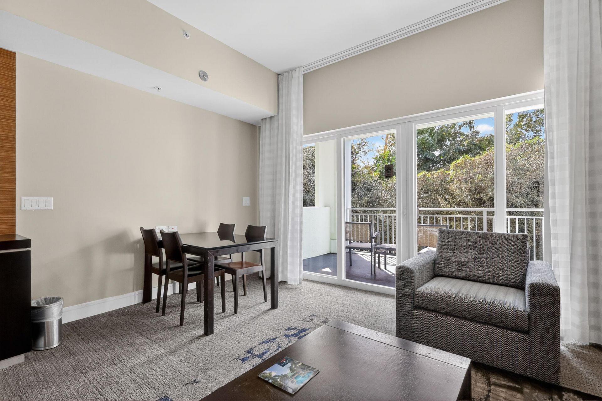 5300 NW 87th Avenue, Unit 1215, Doral, FL 33178 Photo