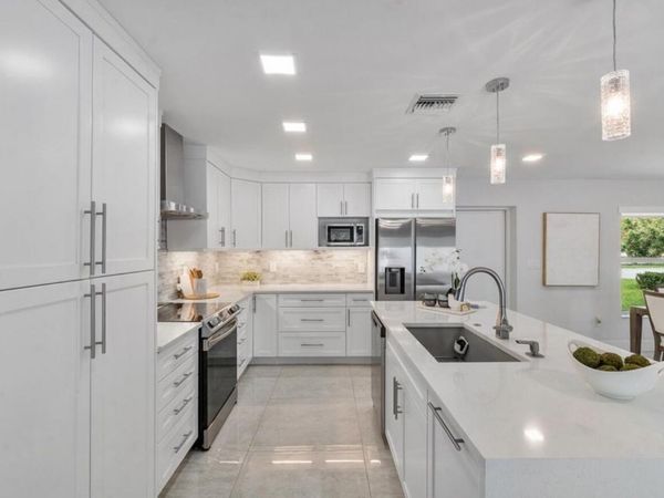 2846 NE 35th Court, Lighthouse Point, FL 33064