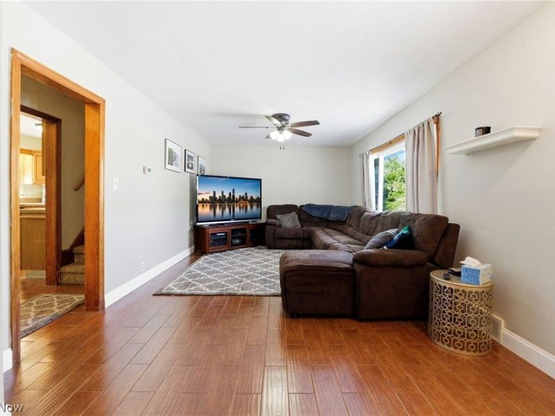 9278 Liberty Road, Twinsburg, OH 44087 Photo 5