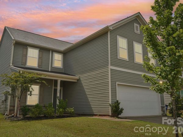 120 Mooring Drive, Statesville, NC 28677