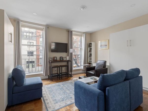 21 Bowdoin St, Unit 2B, Boston, MA 02114